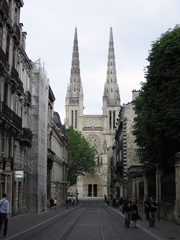 Vue de la cathédrale de Bordeaux